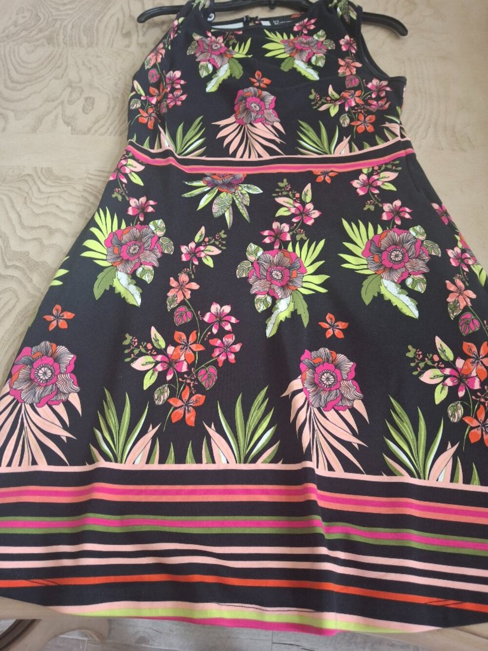 New York Company, Size Medium, Black colorful flowered,